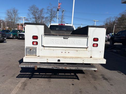 Used 2014 RAM 5500 Tradesman image 9