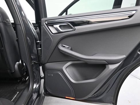 New 2025 Porsche Macan image 14