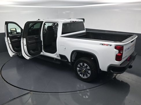 Used 2023 Chevrolet Silverado 2500 Custom w/ Custom Convenience Package AWD/4WD image 20