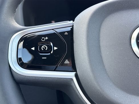 New 2026 Volvo XC60 B5 Plus w/ Protection Package Premier image 22