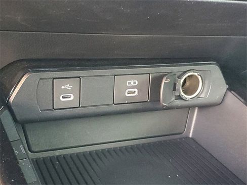 Used 2026 Toyota Prius LE image 25