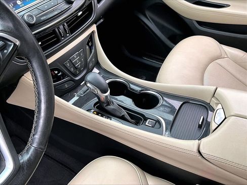 Used 2017 Buick Envision Essence image 12