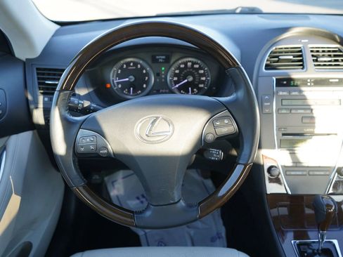 Used 2011 Lexus ES 350 FWD image 18