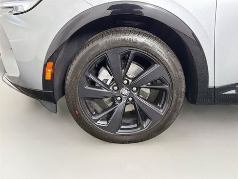 Used 2023 Buick Envision Preferred w/ Sport Touring Package AWD/4WD image 30