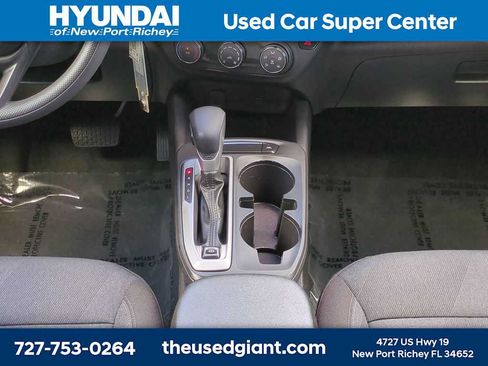 Used 2024 Chevrolet Trax LS FWD image 19