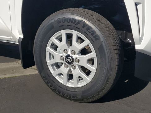 New 2026 Toyota Tacoma SR5 image 10