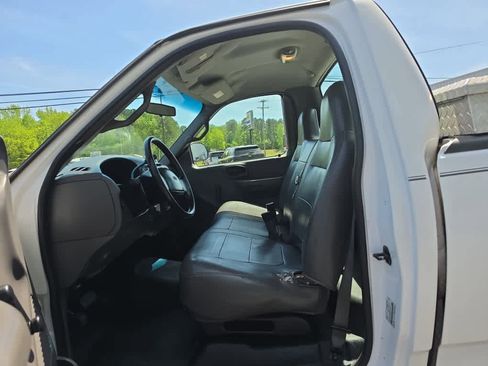 Used 2001 Ford F150 XL image 14