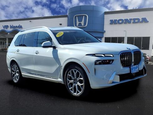 Used 2025 BMW X7 xDrive40i AWD/4WD image 1
