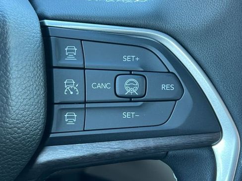 New 2026 Jeep Grand Cherokee Limited AWD/4WD image 19