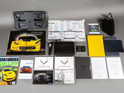 Used 2015 Chevrolet Corvette Z06 w/ 2LZ Preferred Equipment Group RWD image 9