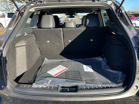 New 2025 Nissan Kicks SR w/ Illumination Package image 24