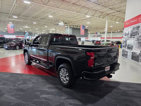 Certified 2025 Chevrolet Silverado 3500 High Country w/ High Country Premium Package AWD/4WD image 7