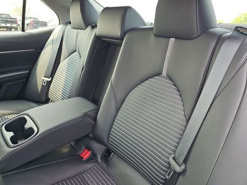 Used 2024 Toyota Camry SE FWD image 27