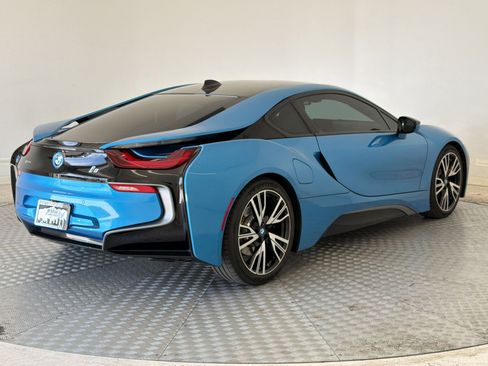 Used 2015 BMW i8 AWD/4WD image 9