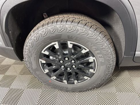 New 2026 Chevrolet Traverse Z71 w/ Enhanced Driving Package image 19