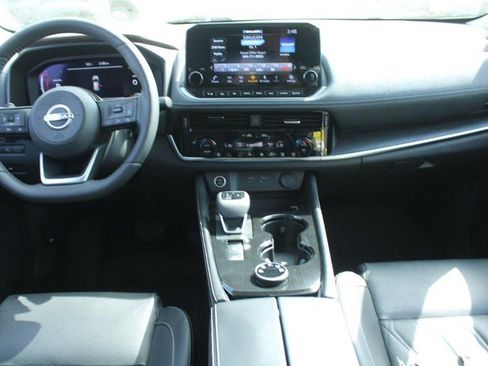 Used 2023 Nissan Rogue Platinum w/ Platinum Premium Package AWD/4WD image 10