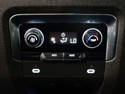 Used 2021 Chevrolet Tahoe LT AWD/4WD image 9