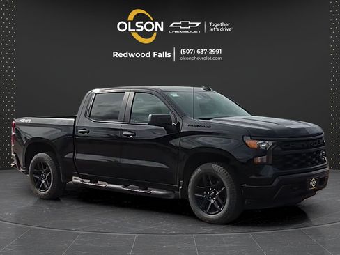 Used 2024 Chevrolet Silverado 1500 Custom w/ Turbomax Blackout Package AWD/4WD image 7