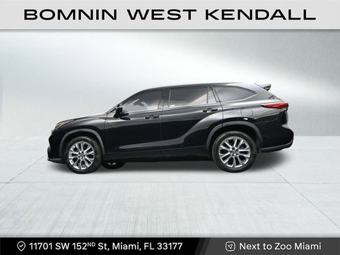 Used 2020 Toyota Highlander Limited image 22