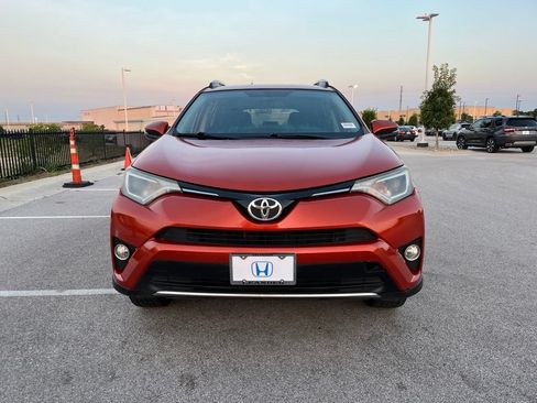 Used 2016 Toyota RAV4 XLE FWD image 2