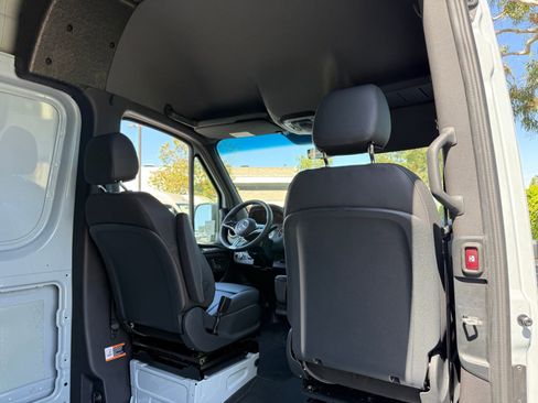 New 2026 Mercedes-Benz Sprinter 2500 image 15