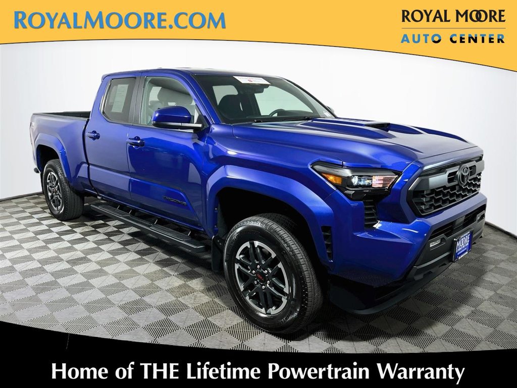 Certified 2025 Toyota Tacoma TRD Sport AWD/4WD image 1