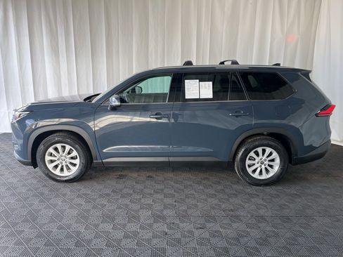 Used 2024 Toyota Grand Highlander AWD image 28
