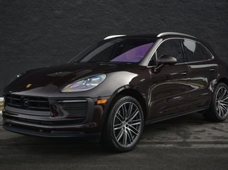 Certified 2025 Porsche Macan video 1