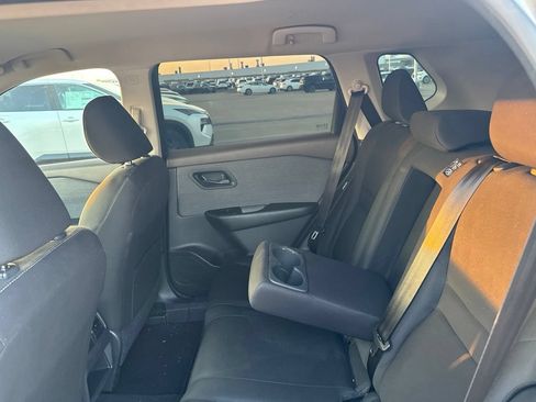 Used 2023 Nissan Rogue S FWD image 36