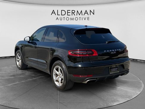 Used 2017 Porsche Macan AWD/4WD image 4