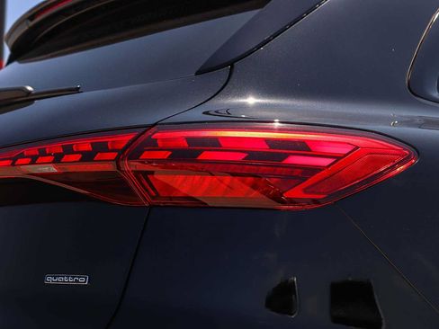 New 2026 Audi Q5 Premium Plus AWD/4WD image 10