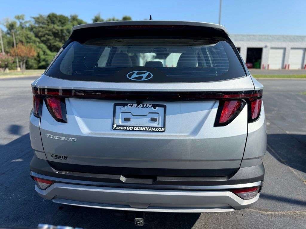 New 2025 Hyundai Tucson SE FWD image 6