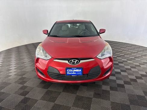 Used 2014 Hyundai Veloster FWD image 2