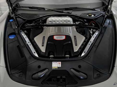 Used 2023 Porsche Panamera GTS AWD/4WD image 4