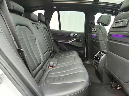 Used 2019 BMW X5 xDrive50i w/ M Sport Package AWD/4WD image 34