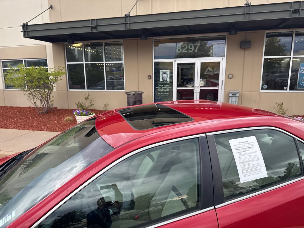 Used 2013 Toyota Camry XLE FWD image 10