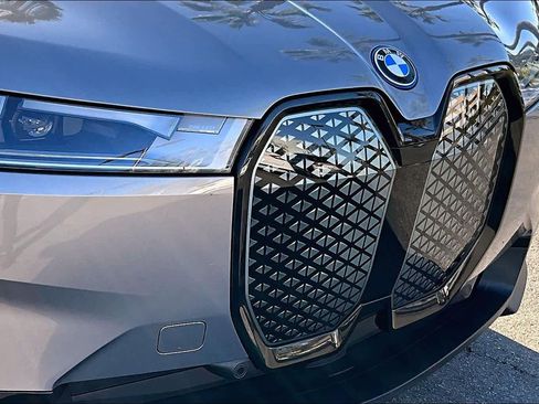 Used 2023 BMW iX xDrive50 image 28