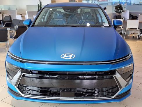 New 2026 Hyundai Sonata SE FWD image 2