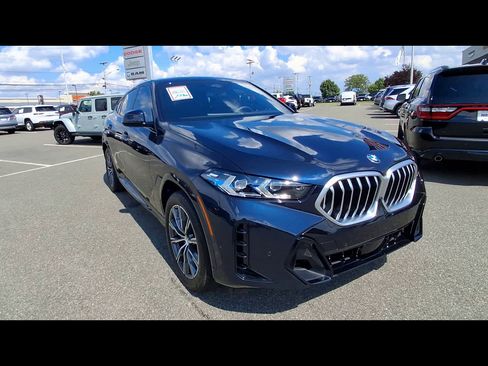 Used 2026 BMW X6 xDrive40i w/ Climate Comfort Package AWD/4WD image 2