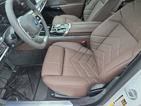New 2025 BMW i7 eDrive50 image 24