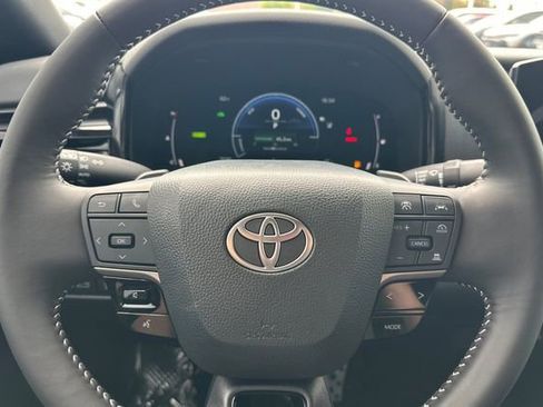 Certified 2025 Toyota Camry SE FWD image 27