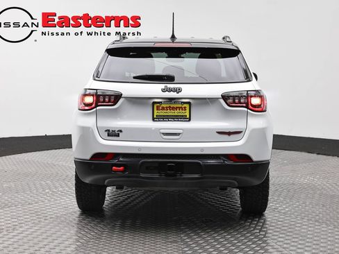 Used 2025 Jeep Compass Trailhawk w/ Trailer Tow Group AWD/4WD image 6