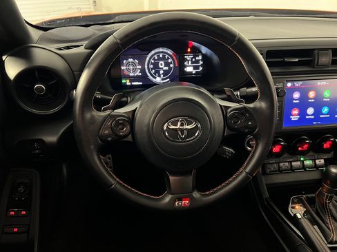 Used 2023 Toyota GR86 10th Anniversary SE image 14