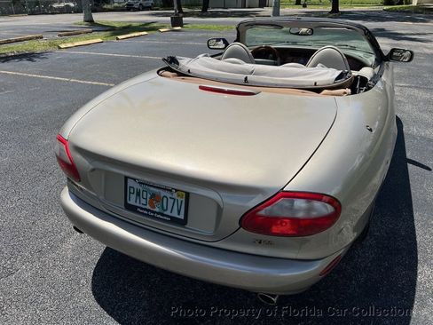 Used 1999 Jaguar XK8 Convertible image 18