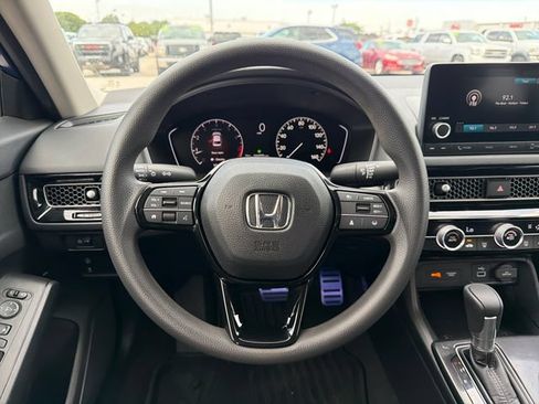 Used 2022 Honda Civic LX image 10