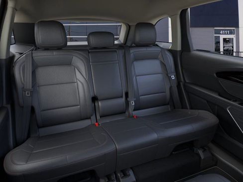 New 2026 Lincoln Nautilus Premier image 11