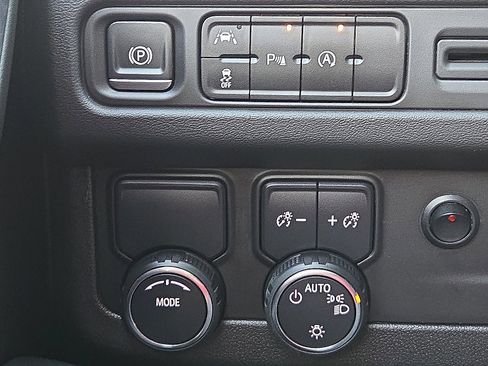 Used 2023 Chevrolet Tahoe LT image 21