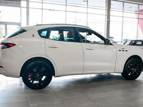 Used 2022 Maserati Levante GT image 4