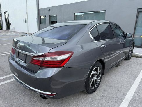 Used 2017 Honda Accord LX image 6