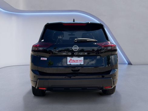 Used 2026 Nissan Rogue SV FWD image 4